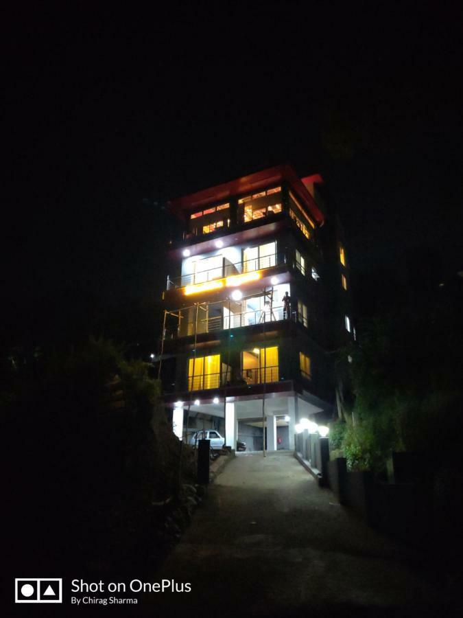 Himalayan Musaafir Guest House & Restaurant Dharamshala Exterior photo